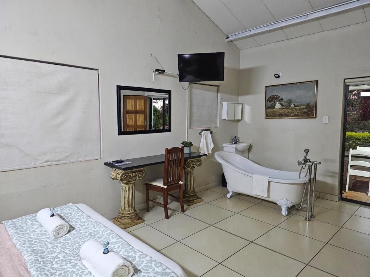 Tzaneen White House Lodge Exterior photo